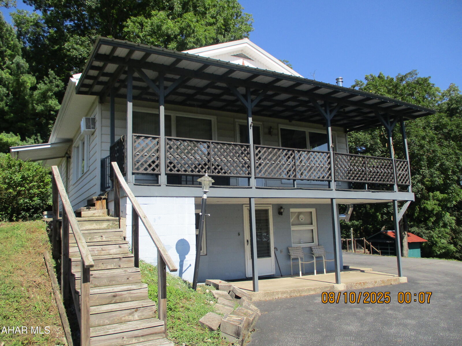 Property Photo: 452 Shawnee Drive PA 16673