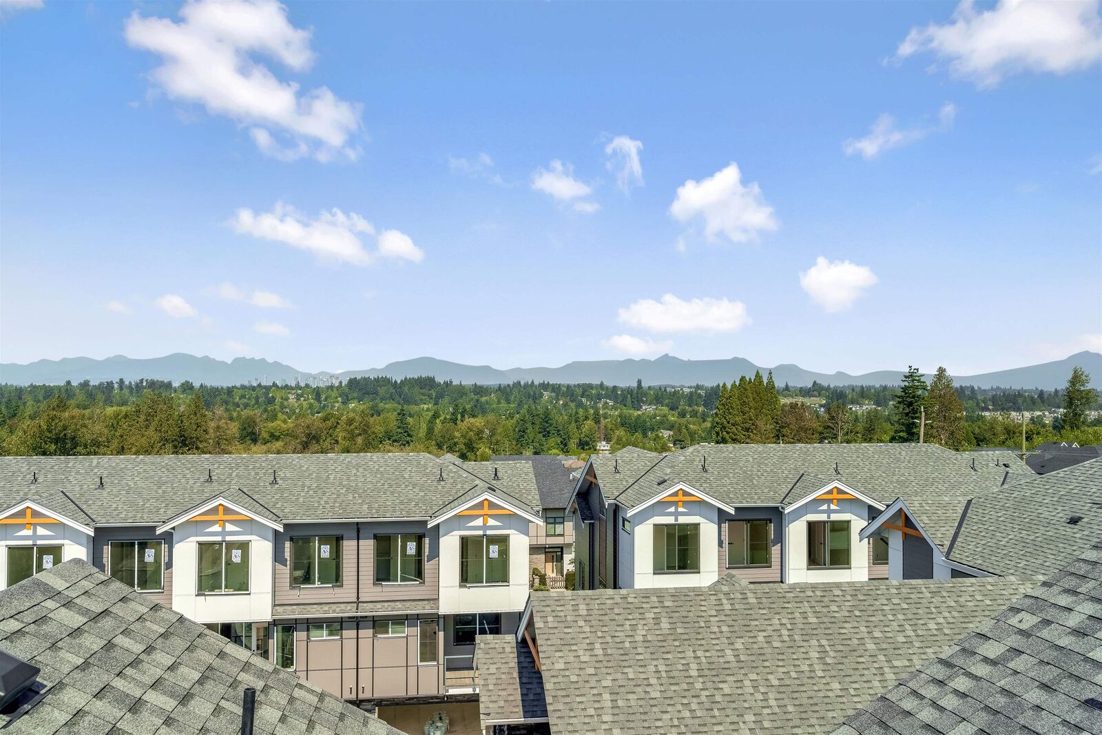 Photo de la propriété:  6035 141 Street 24  BC V3X 0L6 