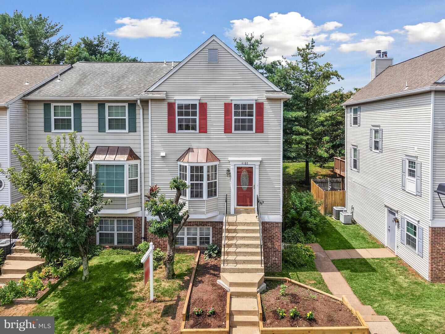 Property Photo: 4180 Pleasant Meadow Court 104A VA 20151
