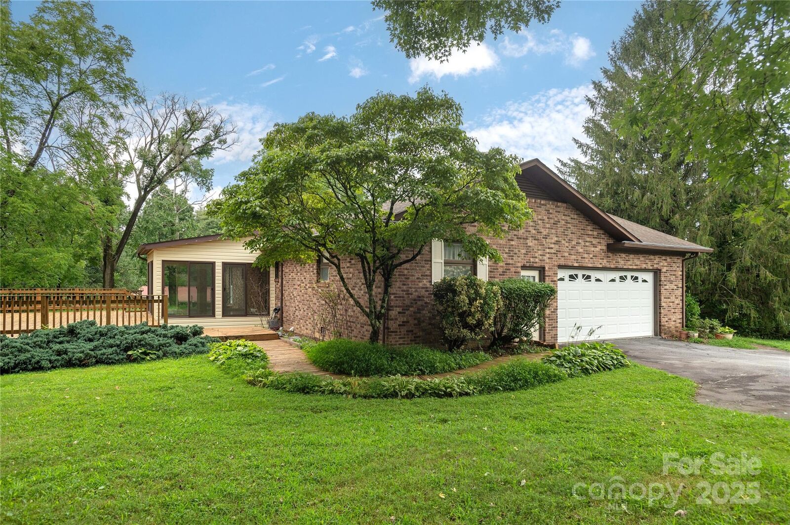 Property Photo:  27 Country Road  NC 28791 