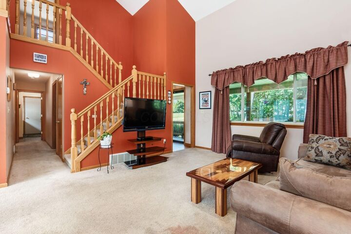 Property Photo:  19531 Kalklosch Road  OH 43138 