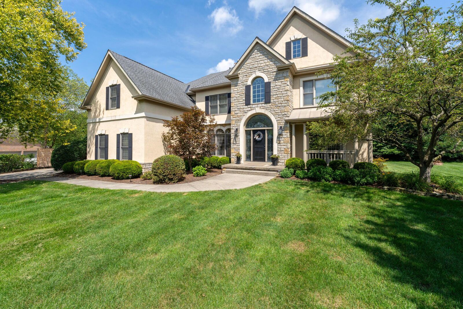 Property Photo: 5292 Cascade Drive OH 43065