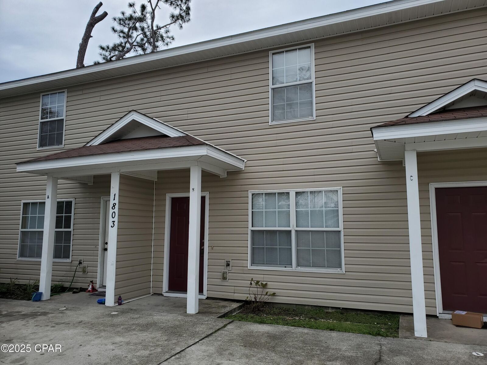 Property Photo:  1803 Hickory Avenue B  FL 32401 