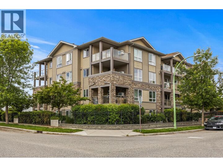 325 McIntosh Road 4107  Kelowna BC V1X 2C6 photo