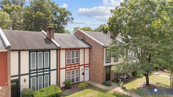 Property Photo: 10411 Hyannis Drive VA 23236