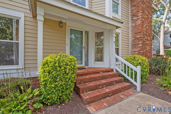 Property Photo:  1701 Logwood Circle  VA 23238 