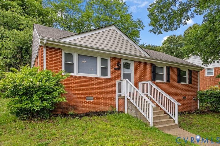 Property Photo:  2924 Glenan Drive  VA 23234 
