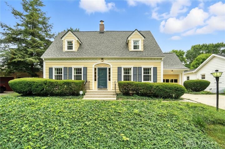 Property Photo: 516 E Court Street OH 43078