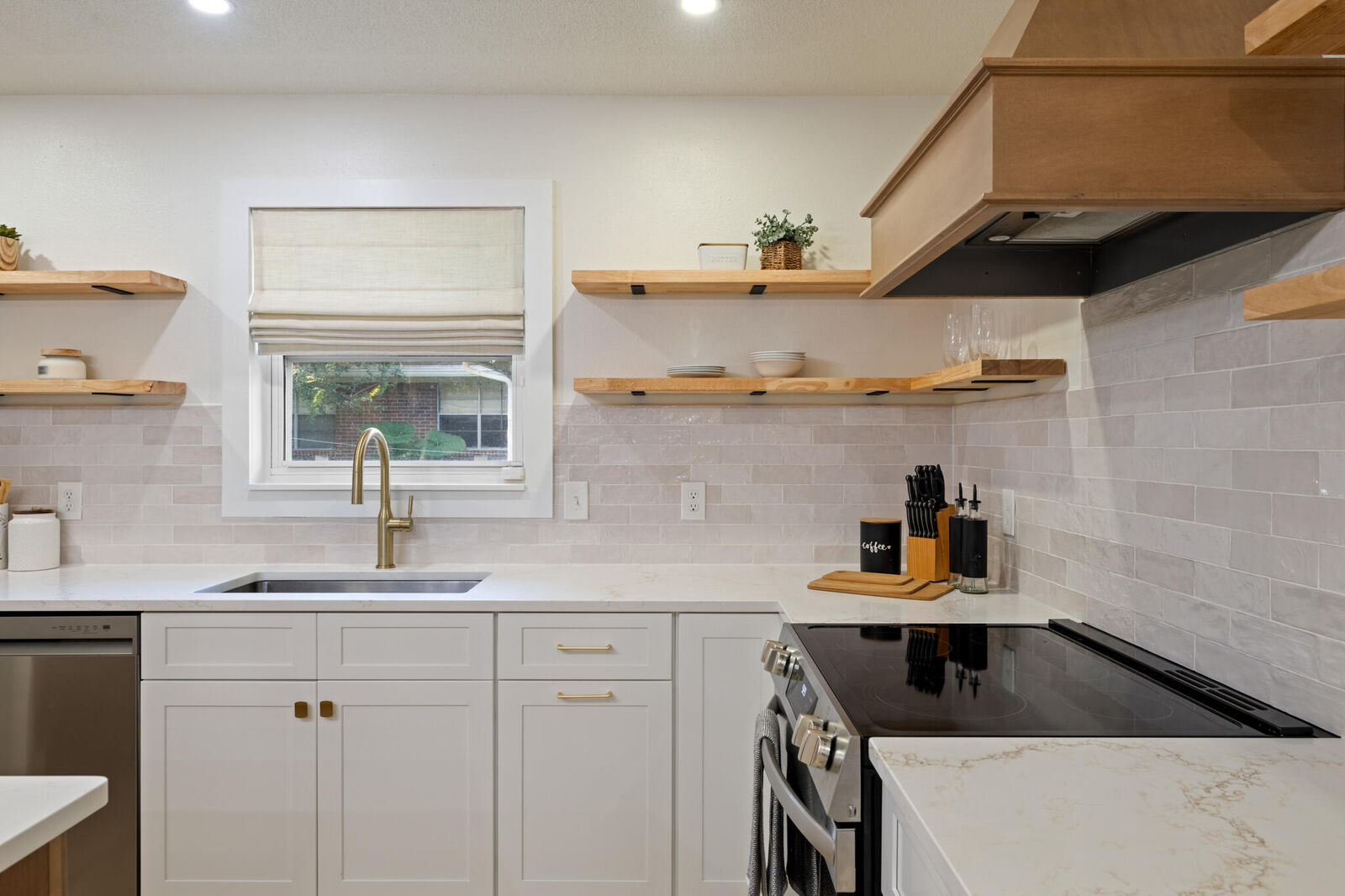 Property Photo:  538 22nd Street  FL 32578 