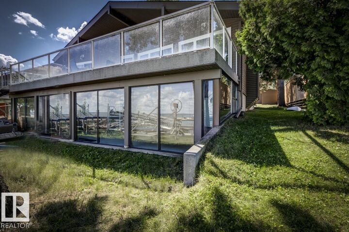 Property Photo:  475 Poplar Bay Dr  AB T0C 1X0 