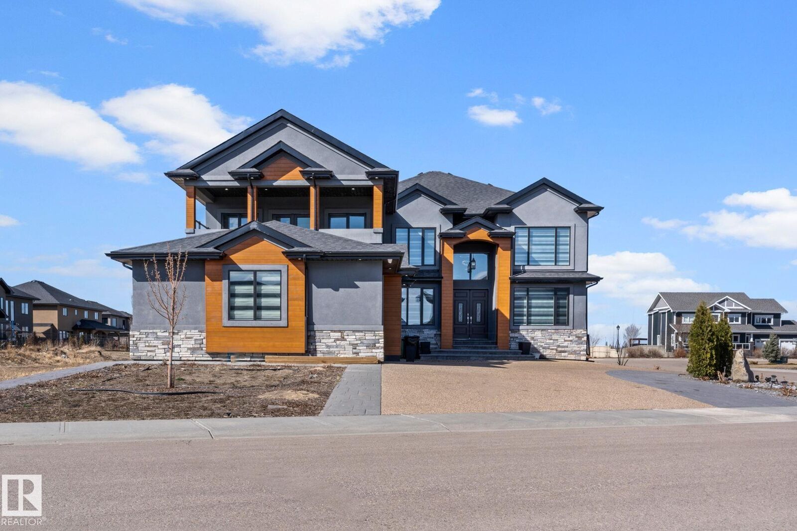 Property Photo:  916 166 Avenue NE  AB T5Y 0P6 