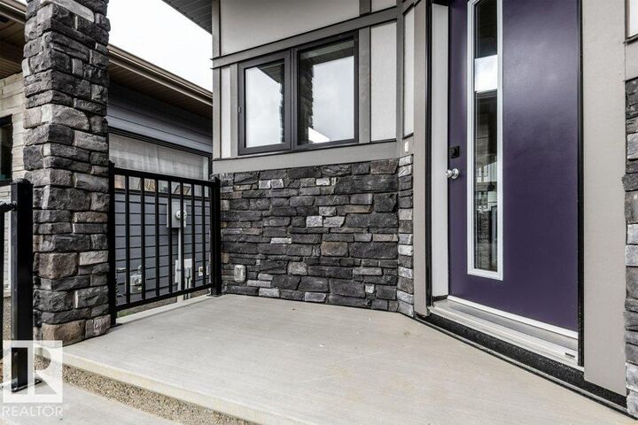 Property Photo:  23 Fosbury Link  AB T6N 1J5 