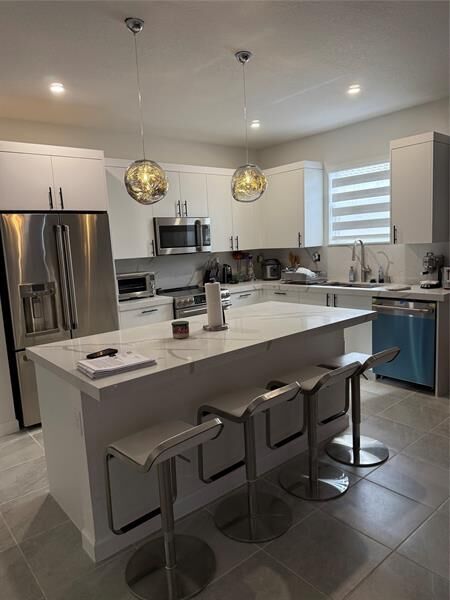 Property Photo:  2325 SE 29th Ct.  FL 33035 