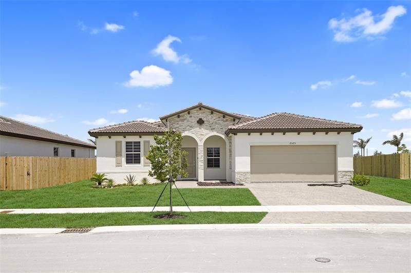 Property Photo:  2325 SE 29th Ct.  FL 33035 
