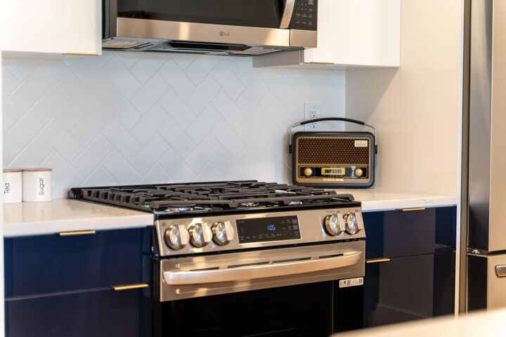 Property Photo: 184 Central Ave 2 NJ 07307