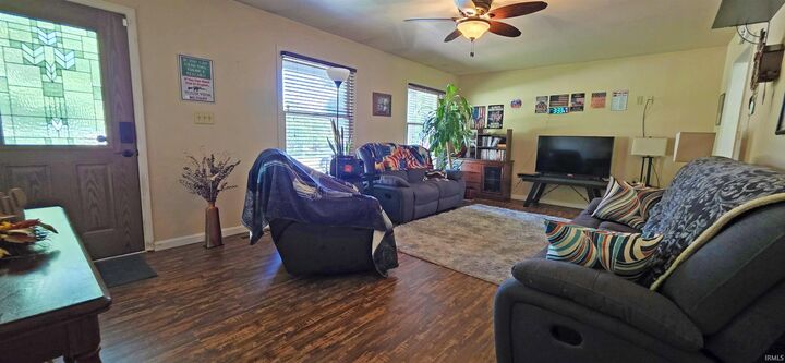 Property Photo:  112 College View  IL 62863 