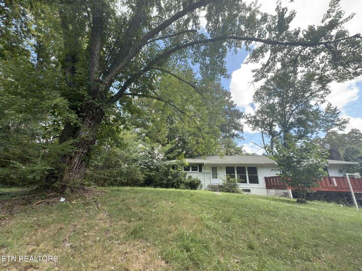 Property Photo:  434 Oak Circle  TN 37840 