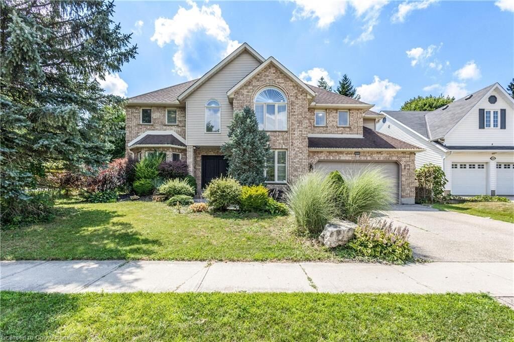 House for sale in Waterloo: 525 Leighland Drive, Waterloo, ON N2T 2H5
