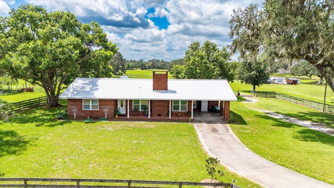 Property Photo: 38730 Mickler Road FL 33523