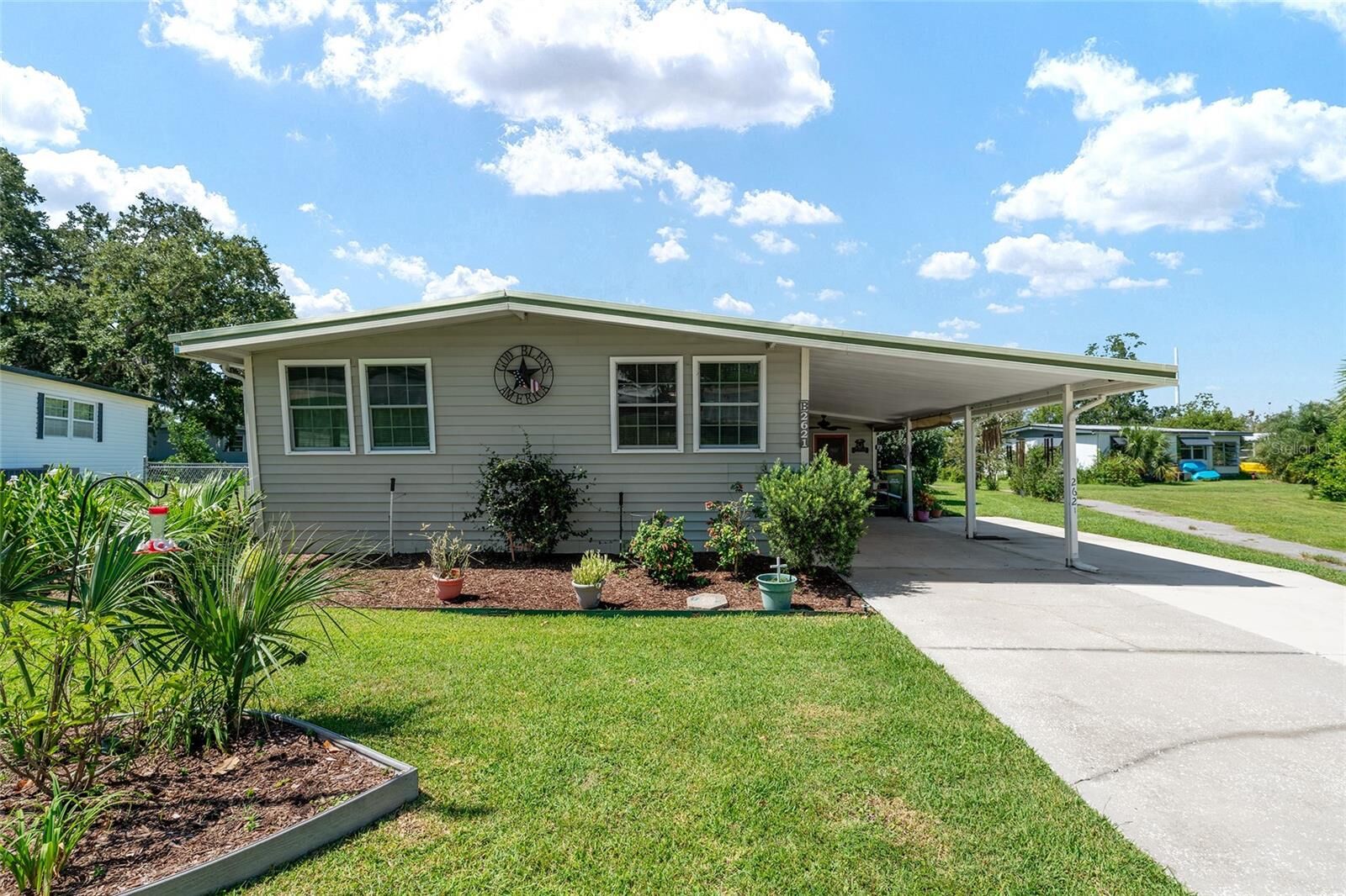 Property Photo: 2621 Carpenter Place FL 34748