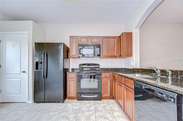 Property Photo:  1136 Sleepy Oak Drive  FL 33543 