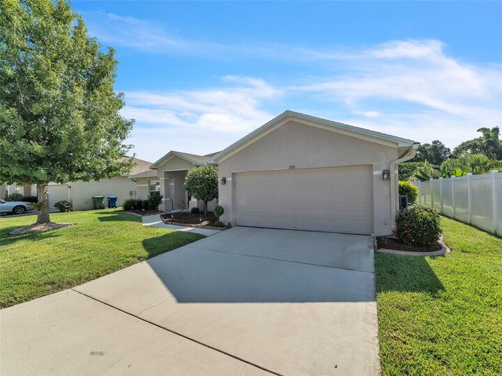 Property Photo: 1716 Pebble Beach Street FL 33881