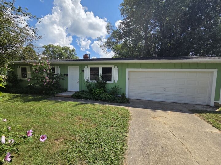 Property Photo: 751 Circle Court IN 46184