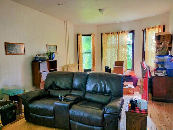 Property Photo:  601 S 6th St  WI 53094 
