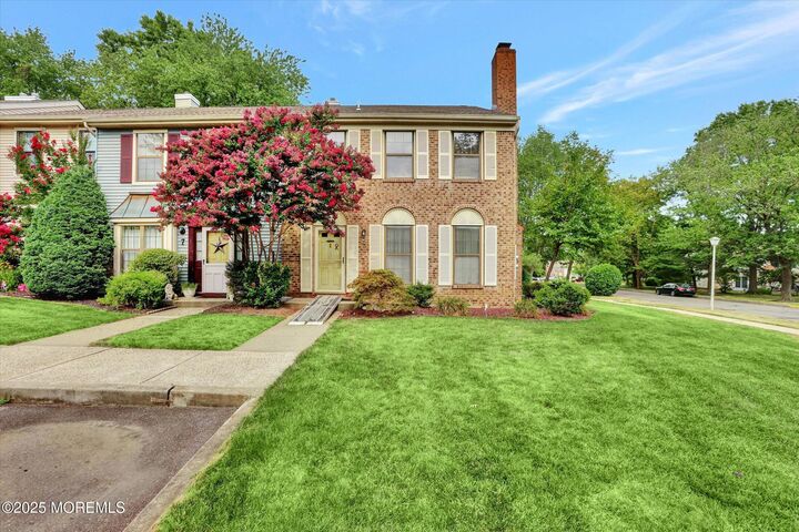 Property Photo: 41 Lindsay Court 8 NJ 07728