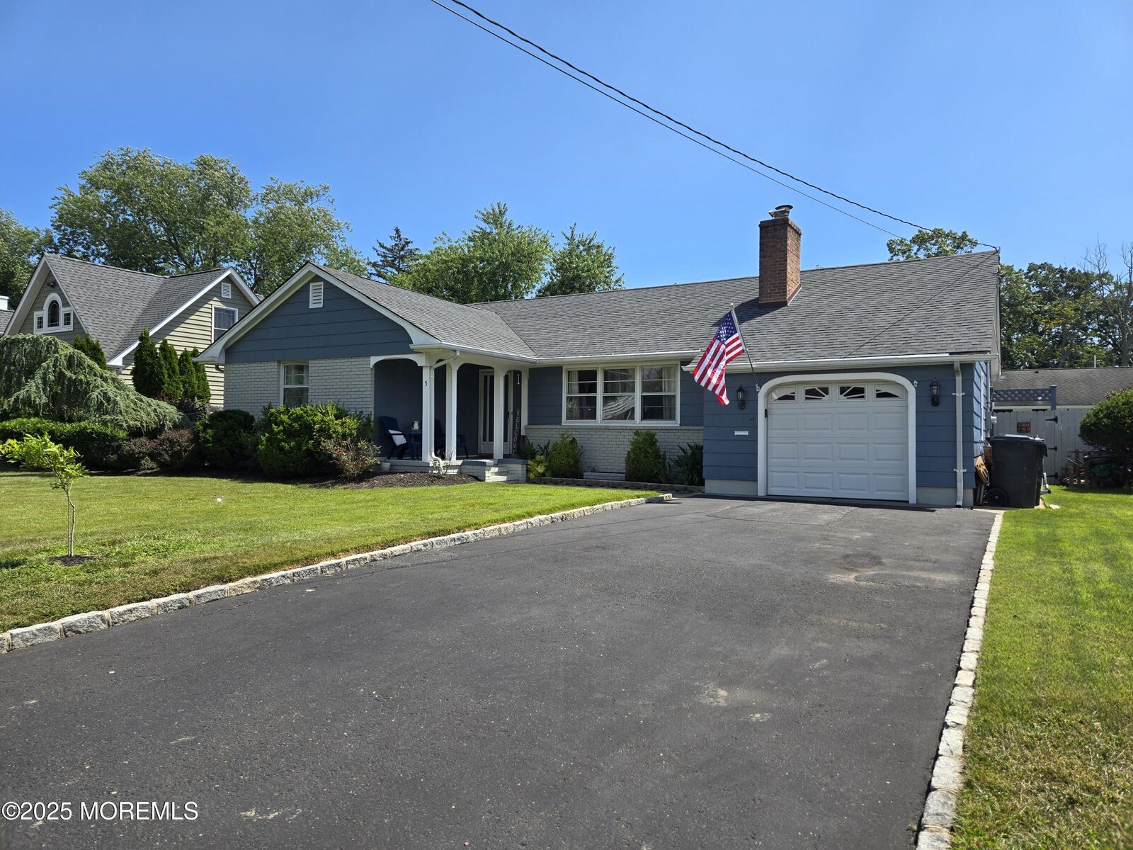Property Photo:  5 Fieldcrest Lane  NJ 08724 