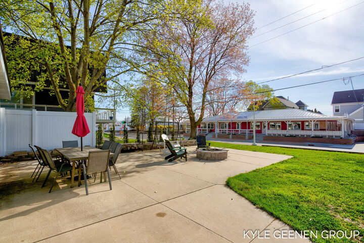 Property Photo:  2245 Auburn Avenue  MI 49424 