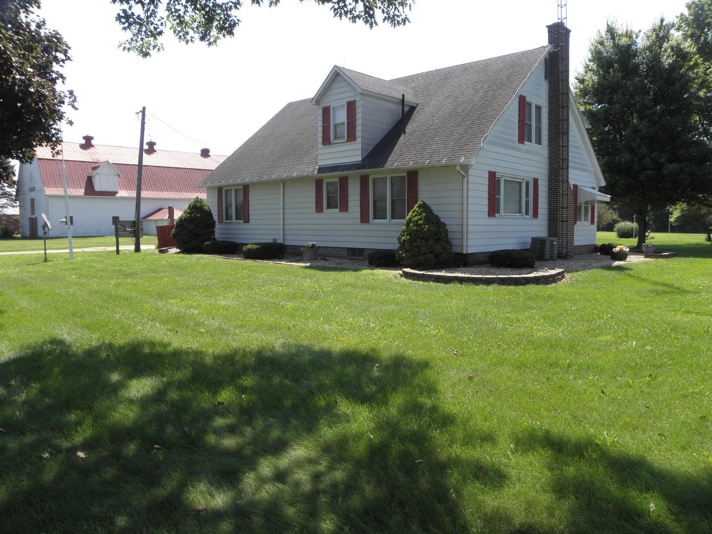 Property Photo: 4060 S Old Mazon Road IL 60444