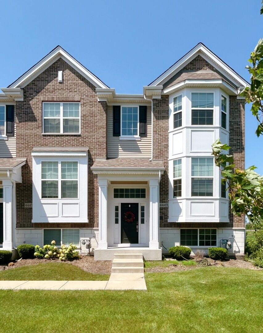 Property Photo: 4449 Monroe Court IL 60564