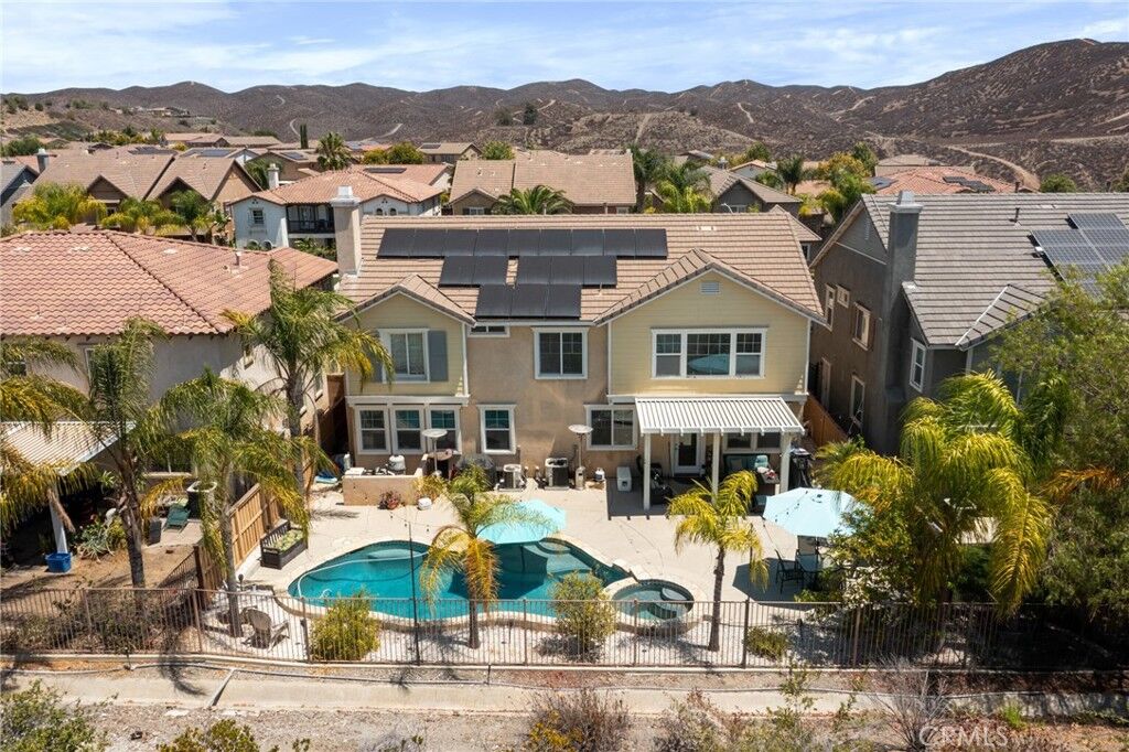 Property Photo: 40924 Diana Lane CA 92532