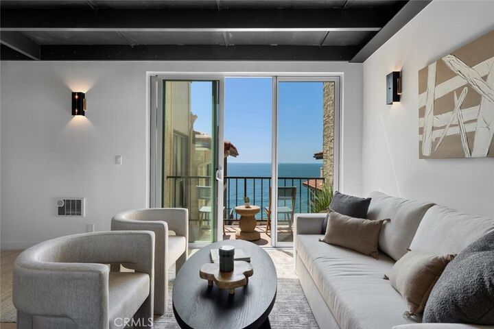 Property Photo:  555 Esplanade 620  CA 90277 