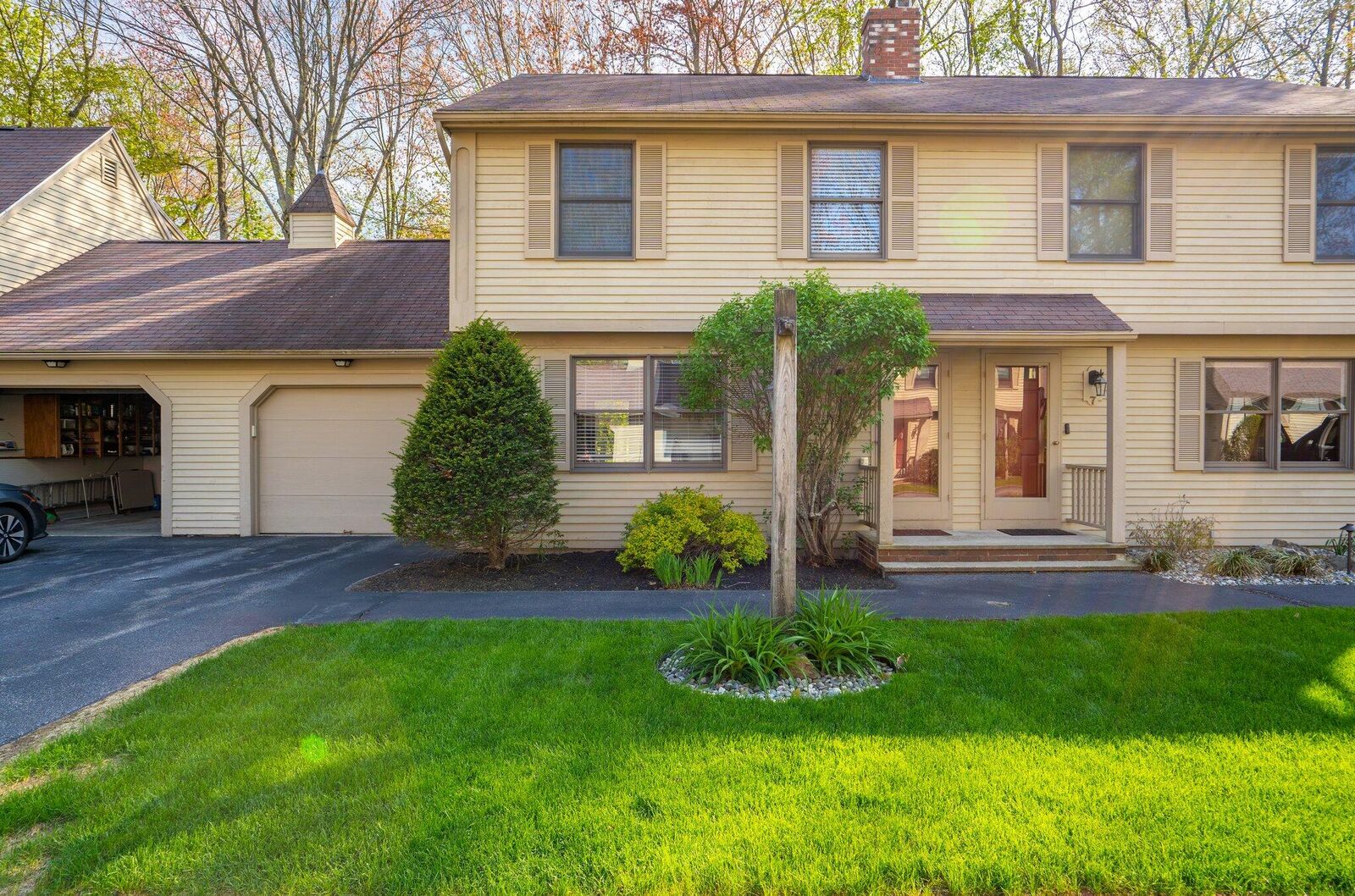 Property Photo:  39 Old Orchard Road 6  ME 04072 