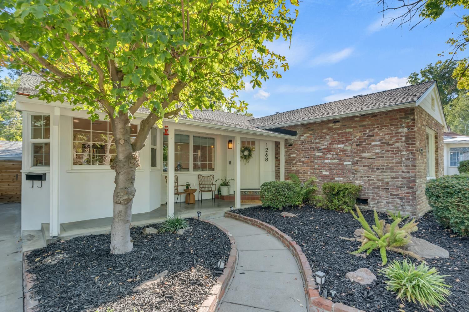 Property Photo:  1268 8th Avenue  CA 95818 