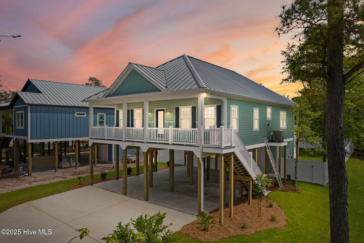 Property Photo:  202 NE 33rd Street  NC 28465 