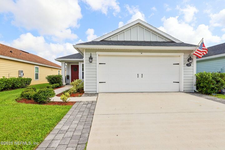 Property Photo: 539 Bluejack Lane FL 32095