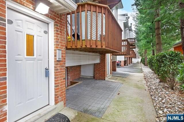Property Photo:  41 Fairmount Avenue 17B  NJ 07601 