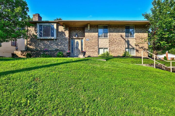 69 Buttermilk Pike  Lakeside Park KY 41017 photo