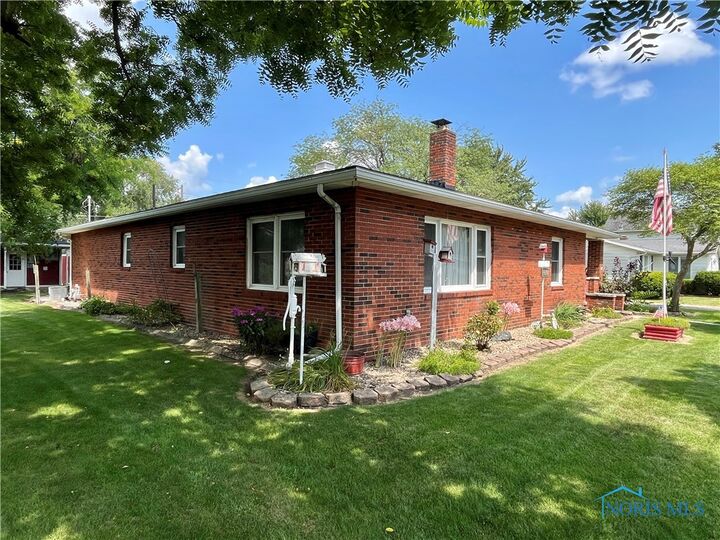 Property Photo:  111 E Sugar Street  OH 45856 
