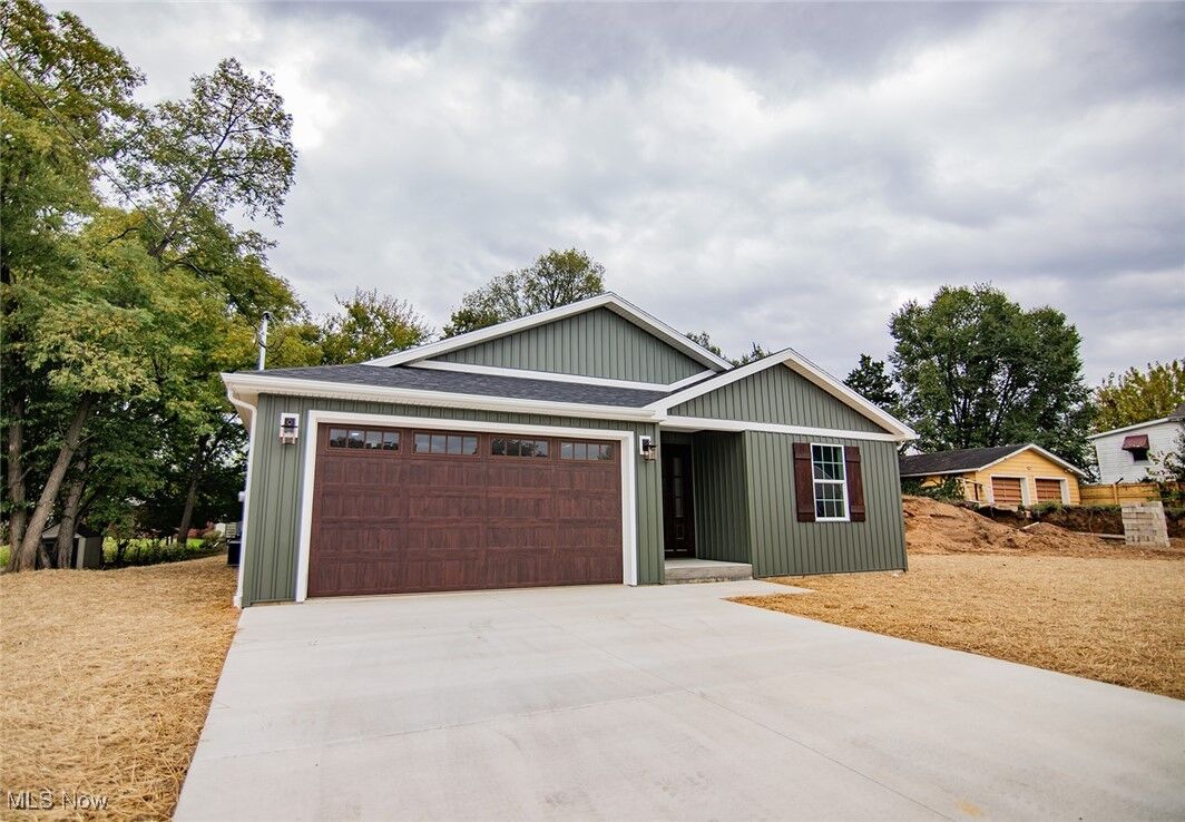Property Photo:  3010 9th Avenue  WV 26105
