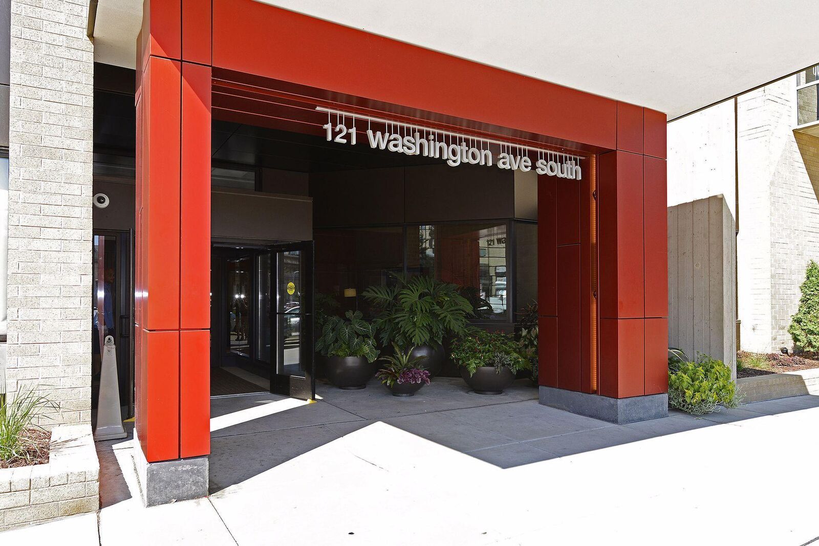 Property Photo: 121 Washington Avenue S 707 MN 55401