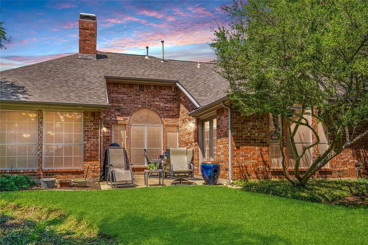 Property Photo: 1008 Inverness Court TX 75022