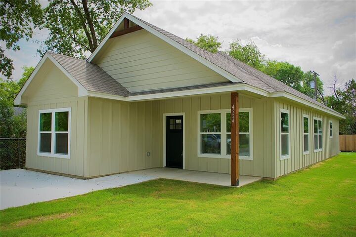 Property Photo:  4224 Watt Avenue  TX 76710 
