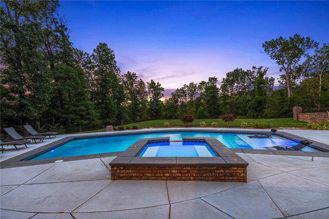 Property Photo: 3420 Post Oak Court AR 72719