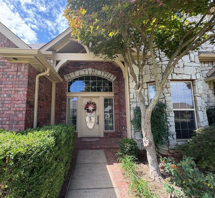 Property Photo:  2830 Misty Ridge Drive  OK 73071