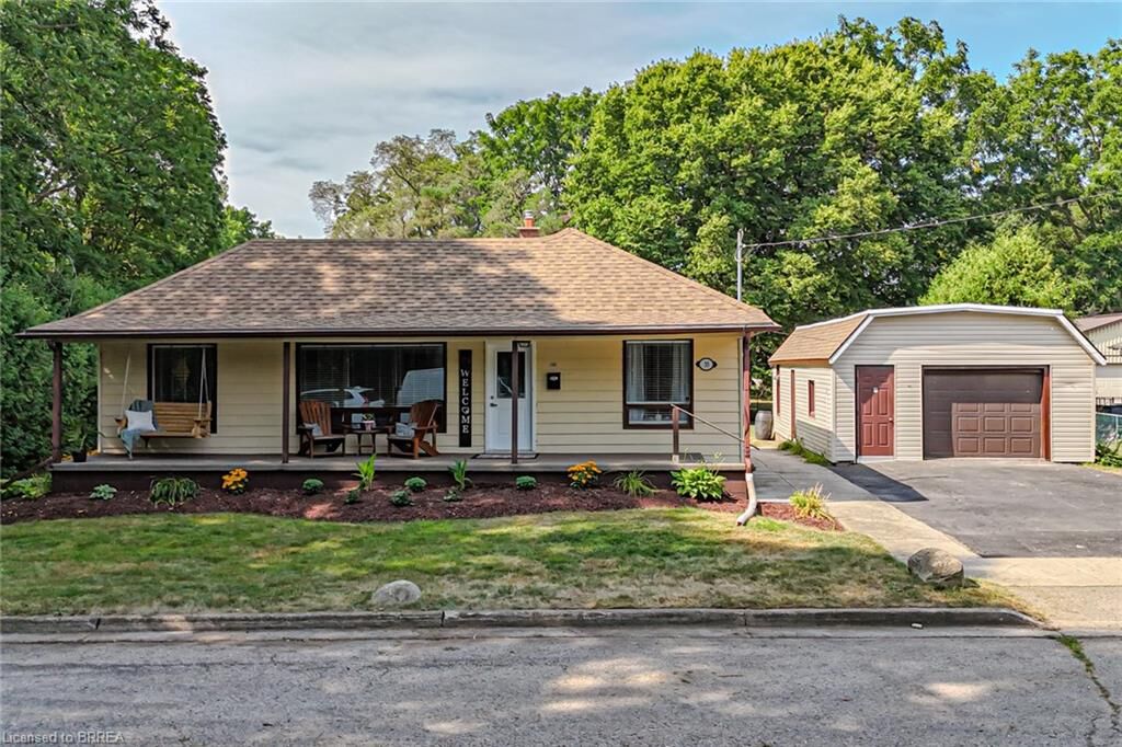 Photo de la propriété: 35 Wade Avenue ON N3T 1W9