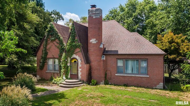 1205 N Mayor Caliper Drive  Carterville IL 62918 photo